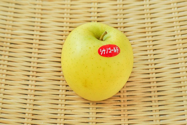 黄色りんご（シナノゴールド）（36玉サイズ）（特秀）