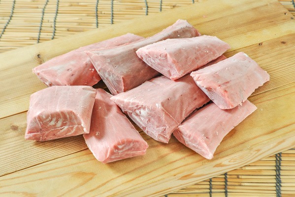天然本マグロ頭肉（冷凍）1kg