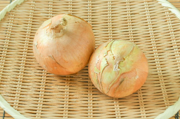 玉ねぎ（2L）1kg