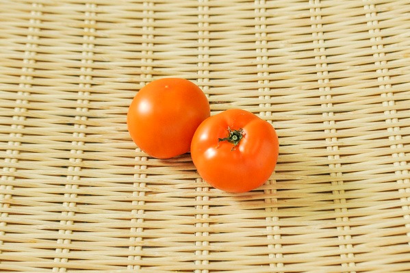 中玉トマトこいたま（オレンジ）（18玉サイズ）