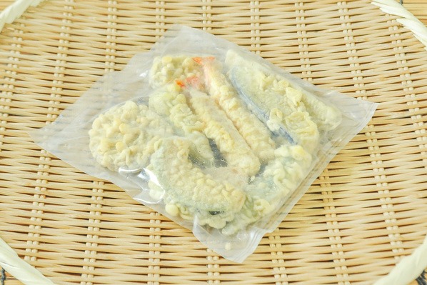 天ぷらセット（油調済み）（冷凍） 【業務用食材の仕入れなら八面六臂】