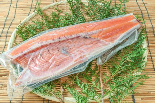 天然マスノスケ 【業務用食材の仕入れなら八面六臂】