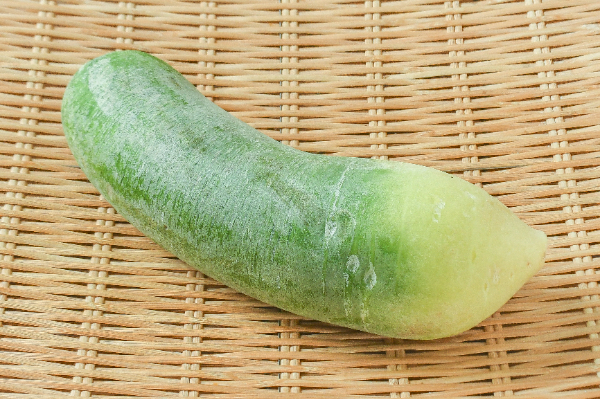 大根 【業務用食材の仕入れなら八面六臂】