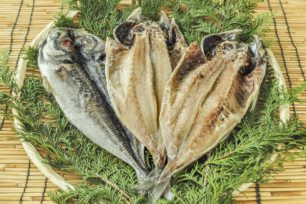 アジ開き 八面六臂