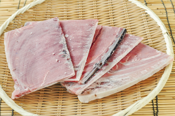 大バチマグロ骨付き中落ち