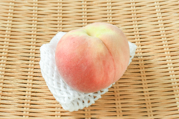 桃（なつっこ）（13玉サイズ）（秀）
