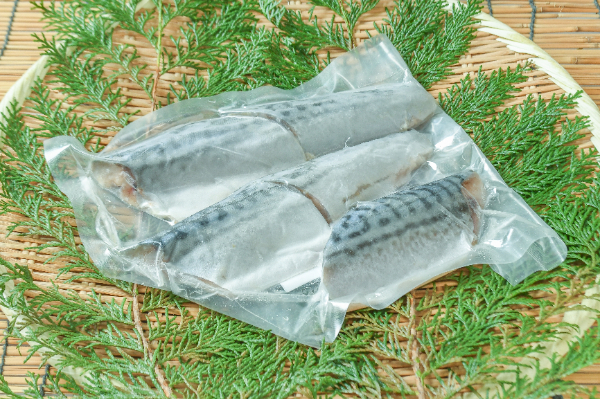 無塩サバ切身（骨取り済）（80g）