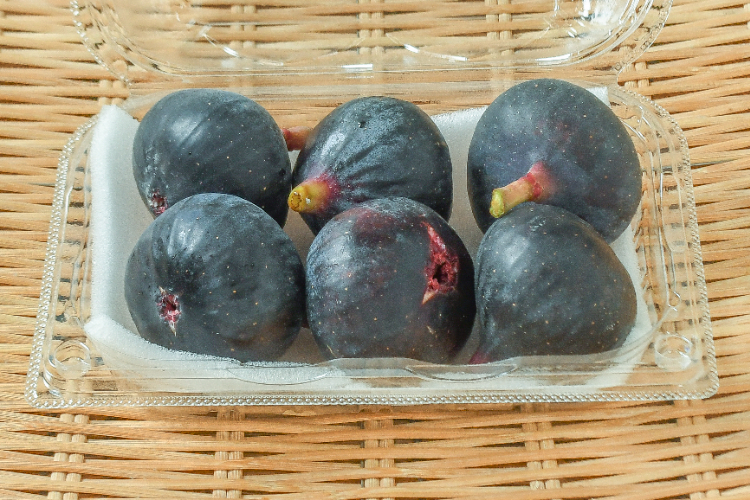いちじく（4-5玉サイズ）（優） 【業務用食材の仕入れなら八面六臂】