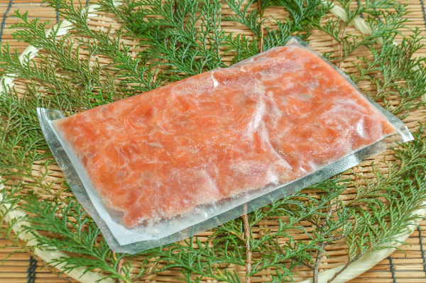 業務用サーモンスモーク風味（ダイスカット）