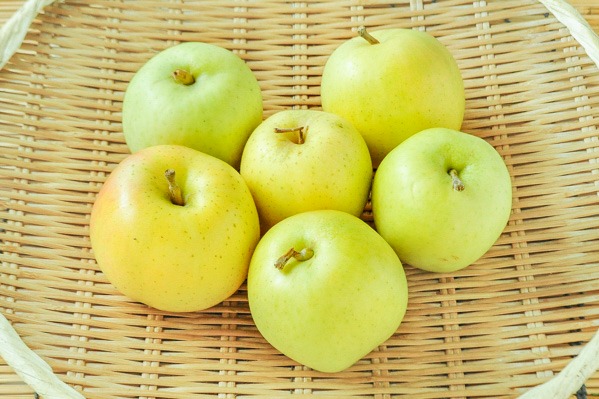 リンゴ（トキ）（6玉）