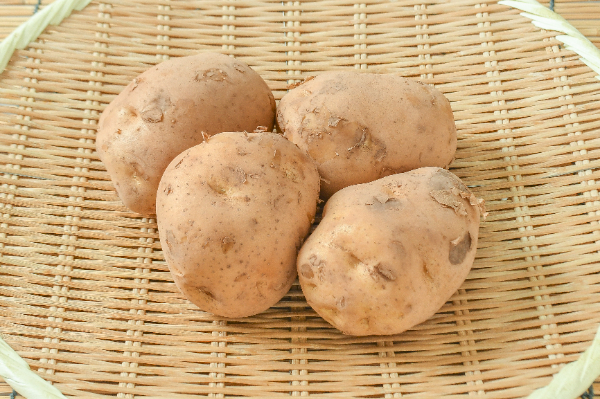 じゃがいも（3L） 【業務用食材の仕入れなら八面六臂】