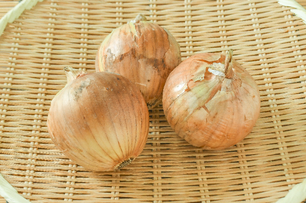 玉ねぎ（L）1kg 