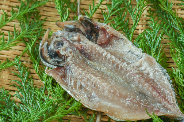（沼津海産物協同組合）真アジ開き干し（冷凍） (1)