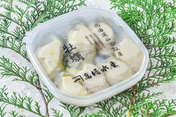 剥き牡蠣パック（生食用）（仙鳳趾） 【業務用食材の仕入れなら八面六臂】