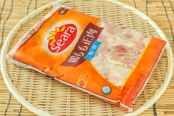 鶏もも肉（160-180g）（冷凍）