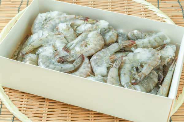 IQF無頭殻付きバナメイ海老（21-25）（マハラジャ） 【業務用食材の