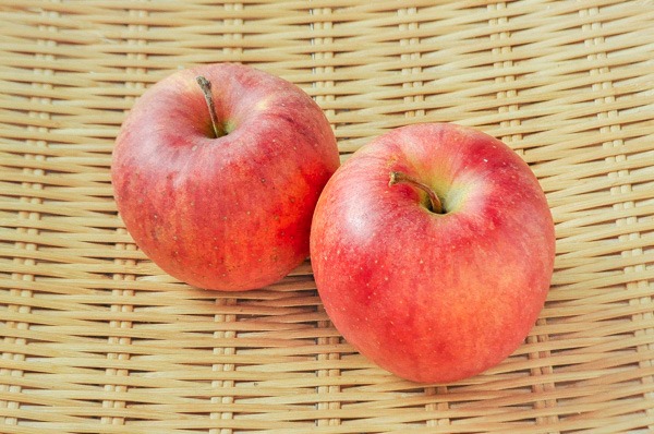 りんご（秋陽）（40玉サイズ）