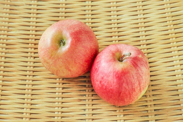 りんご（サンジョナゴールド）（56玉サイズ）