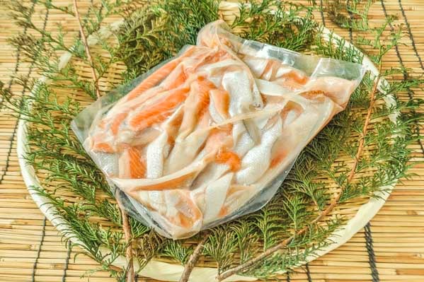 サーモントラウトハラス 定塩 八面六臂