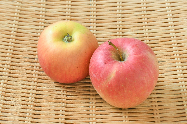 薪：玉薪 - 株式会社大西林業のホームページ リンゴ 薪用 40センチ玉切り