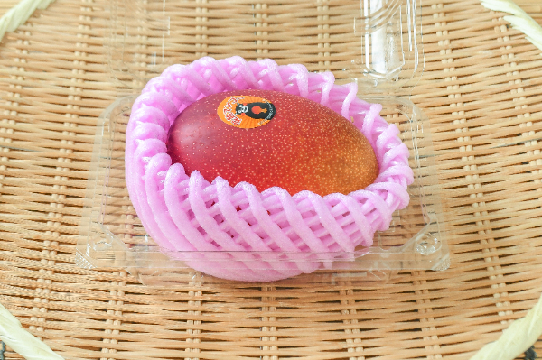 ピーチマンゴー（10玉サイズ） 【業務用食材の仕入れなら八面六臂】