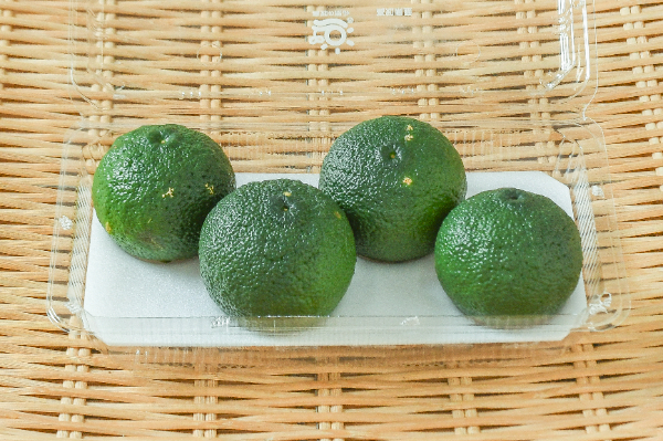 青ゆず（4玉サイズ）（2L）
