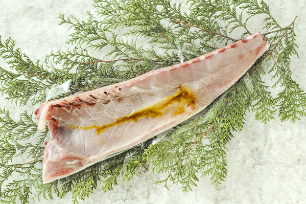 養殖カンパチ 1 4 腹指定 八面六臂