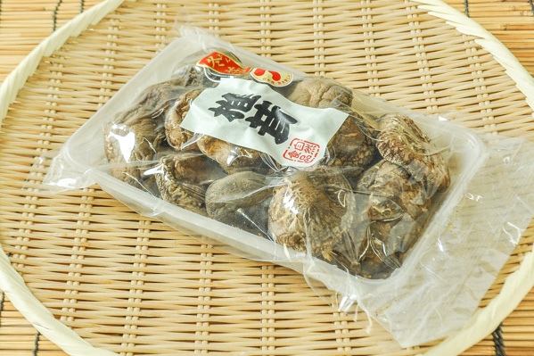 干し椎茸（冬菇）